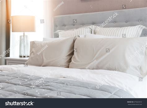 bed close up|268,968 Bed Close Up Images, Stock Photos & Vectors.